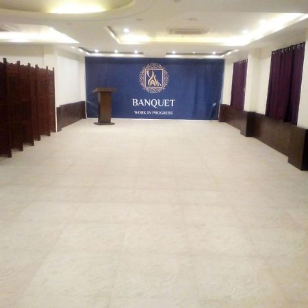 Hotel Yash Inn Mirzāpur Εξωτερικό φωτογραφία