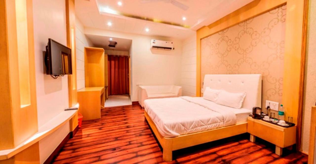 Hotel Yash Inn Mirzāpur Εξωτερικό φωτογραφία